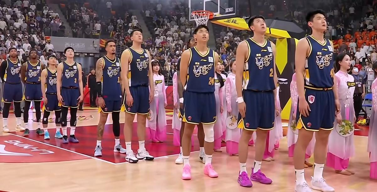 KOK体育官方入口-杜锋终于不作妖！9人轮换用对徐杰胡队，广东复仇江苏还有1大惊喜